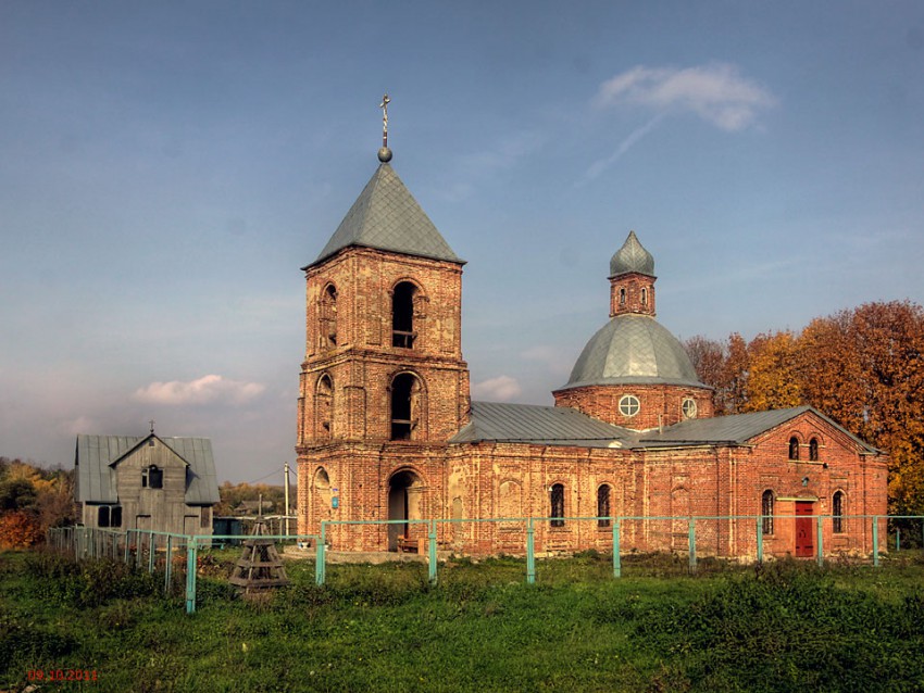 Церковь Михаила Архангела, Ищеино (Краснинский район, Липецкая область). общий вид в ландшафте