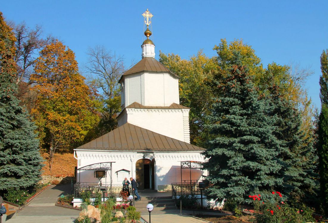 Липецк. Успенский Липецкий монастырь. Церковь Успения Пресвятой Богородицы. фасады, Вид с ул. Салтыкова-Щедрина