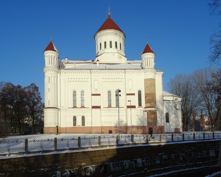 Кафедральный собор Успения Пресвятой Богородицы, Вильнюс (Вильнюсский уезд, Литва). фасады