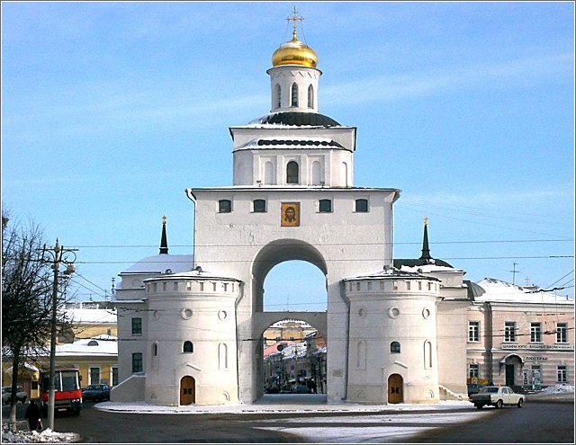 Церковь Ризоположения (Положения честной ризы Пресвятой Богородицы во Влахерне) в Золотых воротах, Владимир (Владимир, город, Владимирская область). фасады, общий вид с Запада, с улицы Дворянской