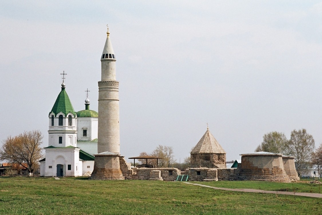 Болгар. Комплекс быв. Успенского монастыря на городище Булгар. фасады