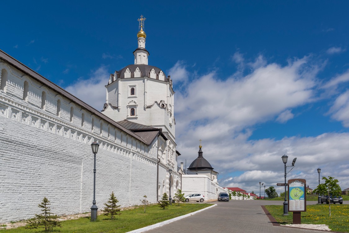 Успенско-Богородичный мужской монастырь, Свияжск (Зеленодольский район, Республика Татарстан). фасады