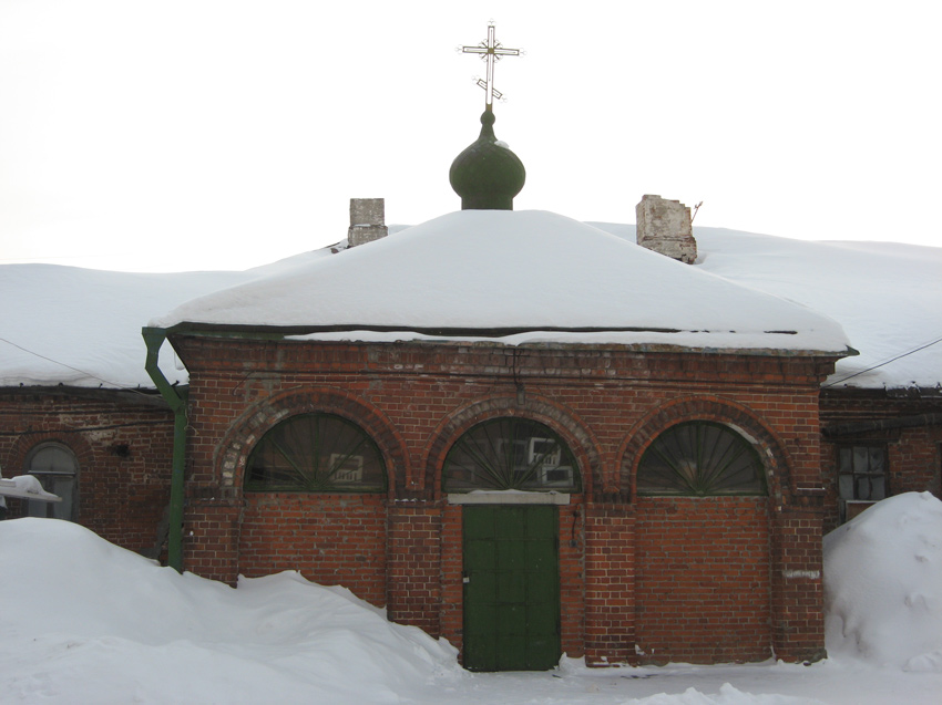 Собор Петра и Павла, Вахитовский район (Казань, город, Республика Татарстан). дополнительная информация, Хозяйственная постройка конца XIX века во дворе собора