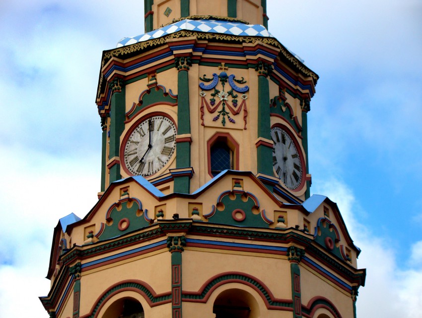 Собор Петра и Павла, Вахитовский район (Казань, город, Республика Татарстан). архитектурные детали, Часы на колокольне.