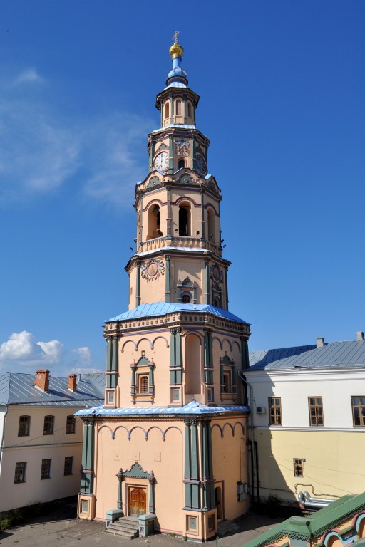 Вахитовский район. Собор Петра и Павла. архитектурные детали