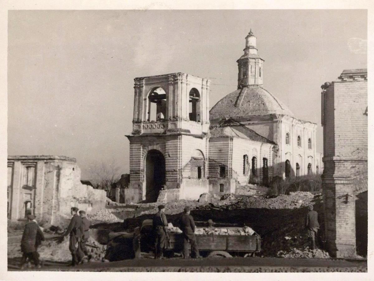 Фото 1942 г. с аукциона e-bay.de, архивная фотография. Церковь Благовещения Пресвятой Богородицы на Соборной горе, Смоленск (Смоленск, город, Смоленская область)