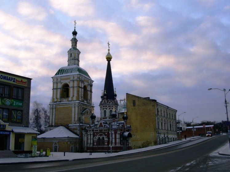 Смоленск. Часовня Николая Чудотворца. общий вид в ландшафте