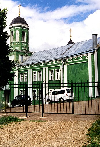 Смоленск. Церковь Покрова Пресвятой Богородицы при Духовной семинарии. фасады