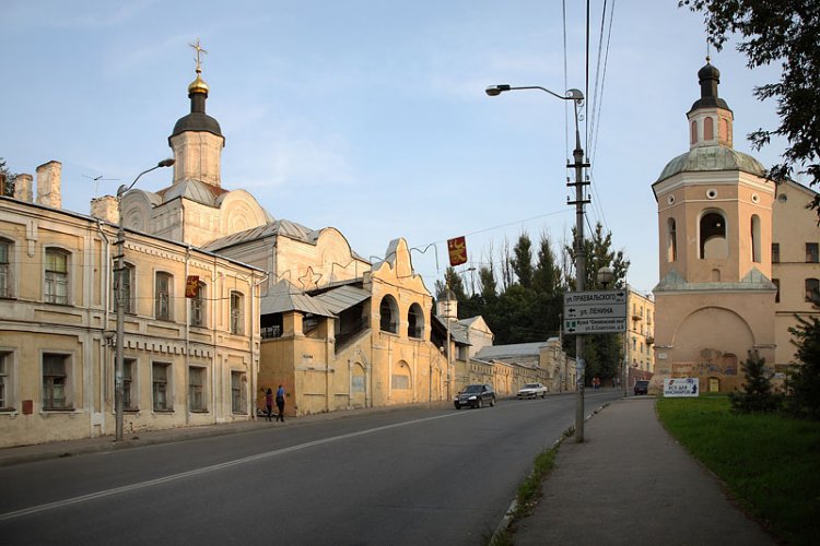 Смоленск. Троицкий монастырь. архитектурные детали