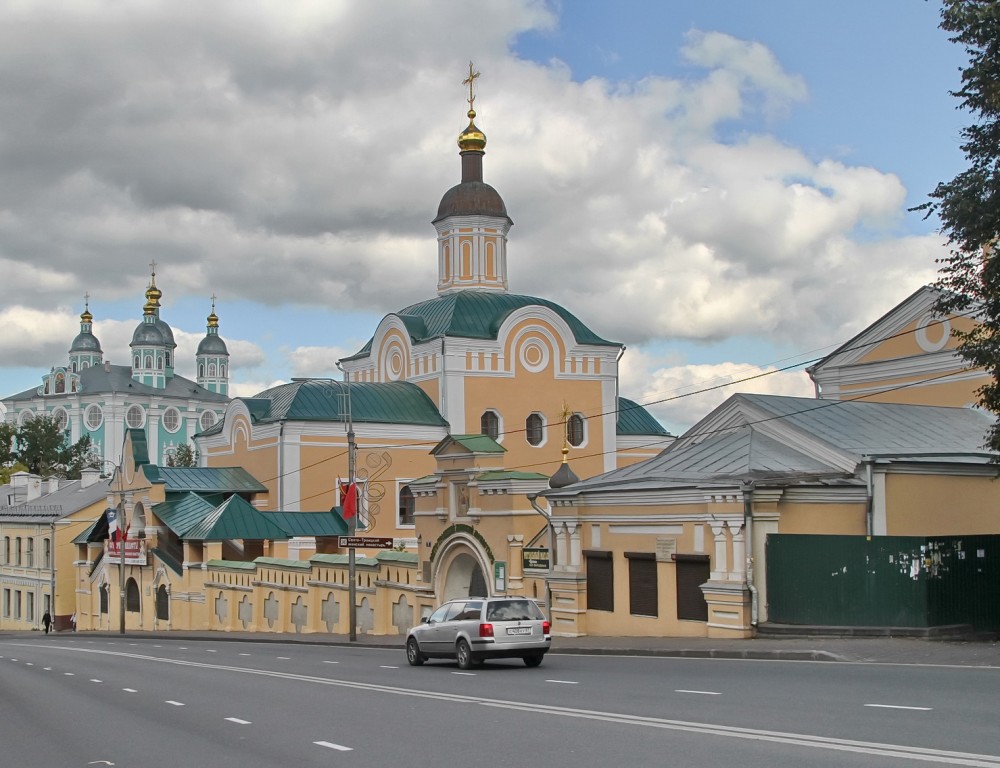 Смоленск. Троицкий монастырь. фасады