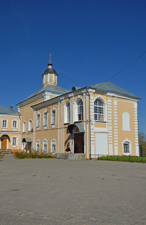 Смоленск. Церковь Иоанна Предтечи на Соборном дворе. фасады