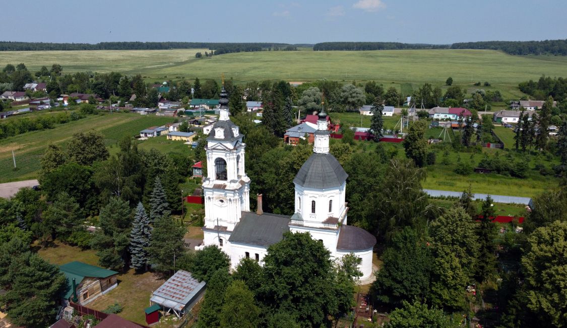 Авдотьино. Церковь Тихвинской иконы Божией Матери. общий вид в ландшафте