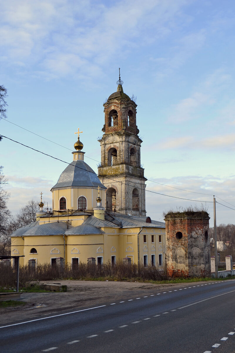 Церковь Троицы Живоначальной, Троицкое-Лобаново (Ступинский городской округ, Московская область). фасады