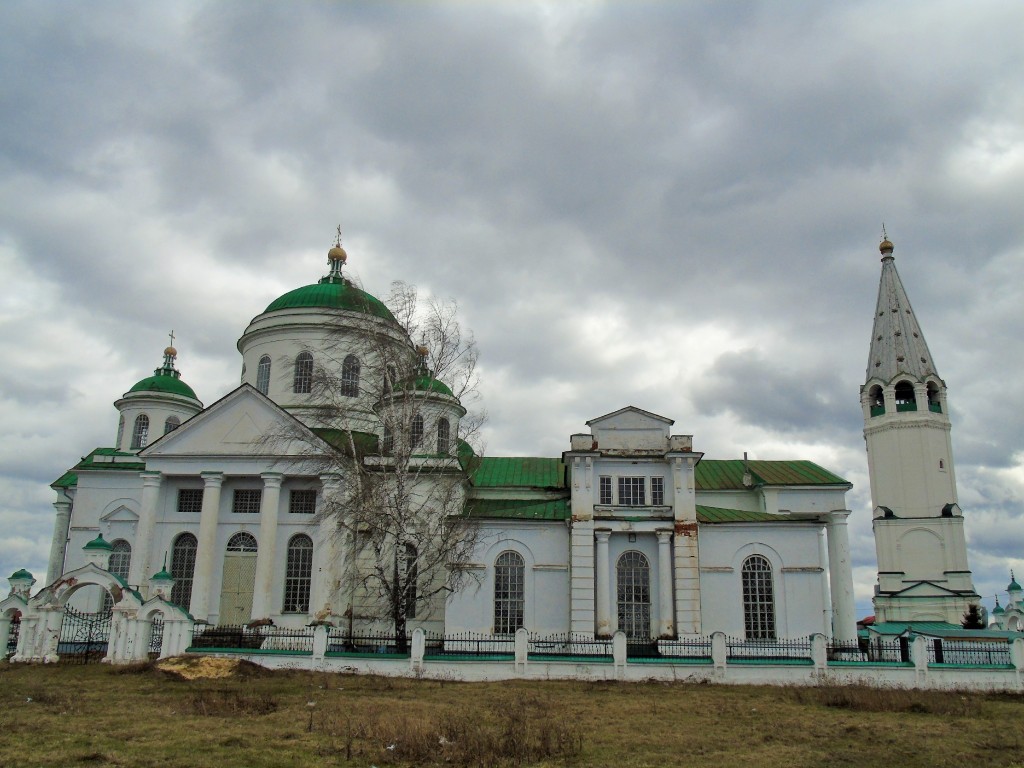 Выездное. Церковь Смоленской иконы Божией Матери. фасады