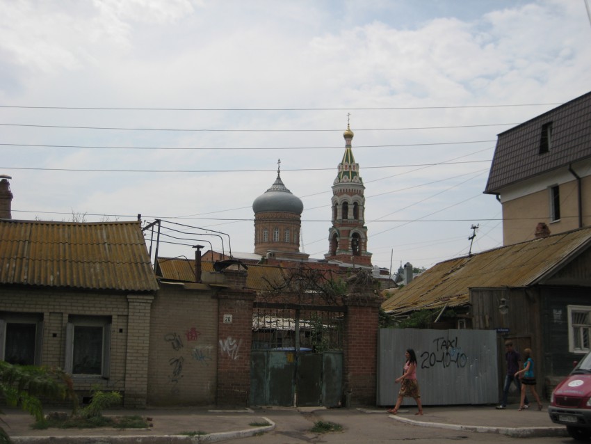 Астрахань. Собор Казанской иконы Божией Матери. общий вид в ландшафте