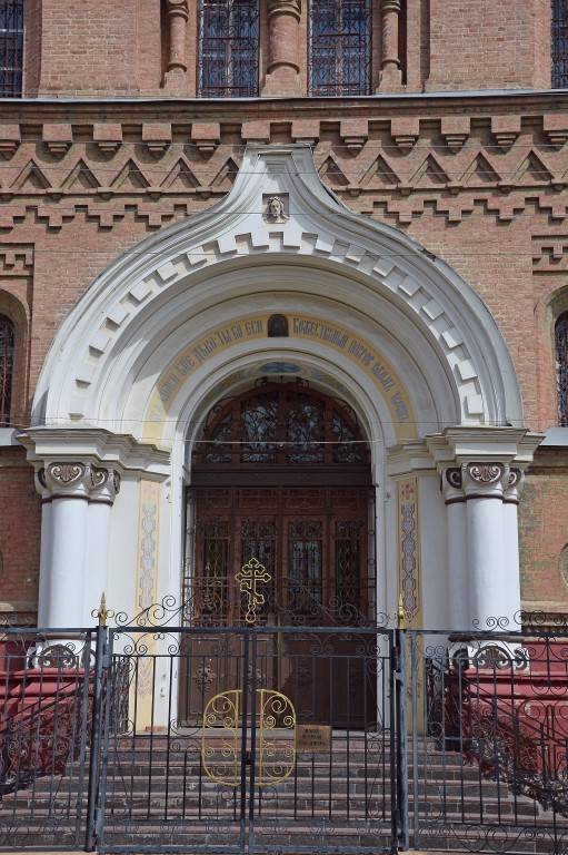 Собор Казанской иконы Божией Матери, Астрахань (Астрахань, город, Астраханская область). архитектурные детали, входной портал храма