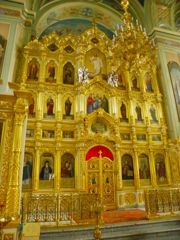 Собор Казанской иконы Божией Матери, Астрахань (Астрахань, город, Астраханская область). интерьер и убранство, Иконостас