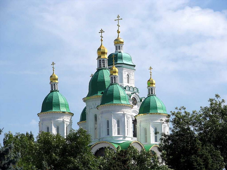 Кремль. Кафедральный собор Успения Пресвятой Богородицы, Астрахань (Астрахань, город, Астраханская область). архитектурные детали, Вид с площади Ленина