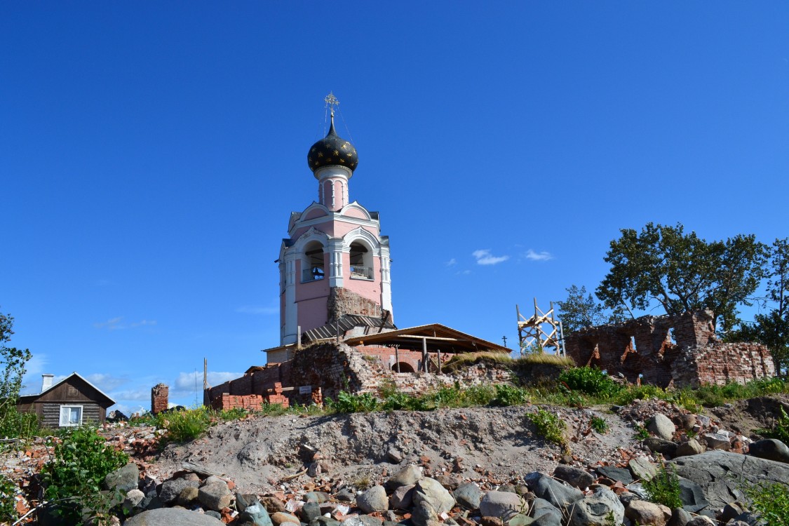 Спасо-Каменный Преображенский монастырь, Каменный, остров (Усть-Кубинский район, Вологодская область). фасады