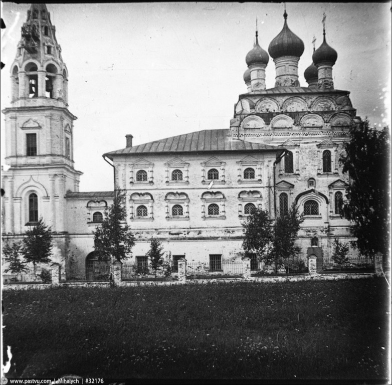 Котельники. Церковь Казанской иконы Божией Матери. архивная фотография, 1920—1929,Источник:Из архива Тимофея Яржомбека. Направление съемки:север с сайта https://pastvu.com/p/32176