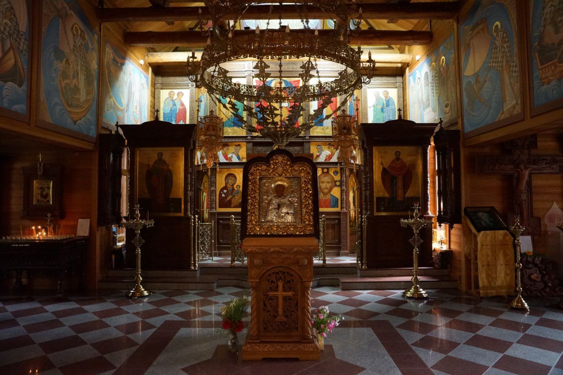 Церковь Николая Чудотворца, Федоскино (Мытищинский городской округ и гг. Долгопрудный, Лобня, Московская область). интерьер и убранство