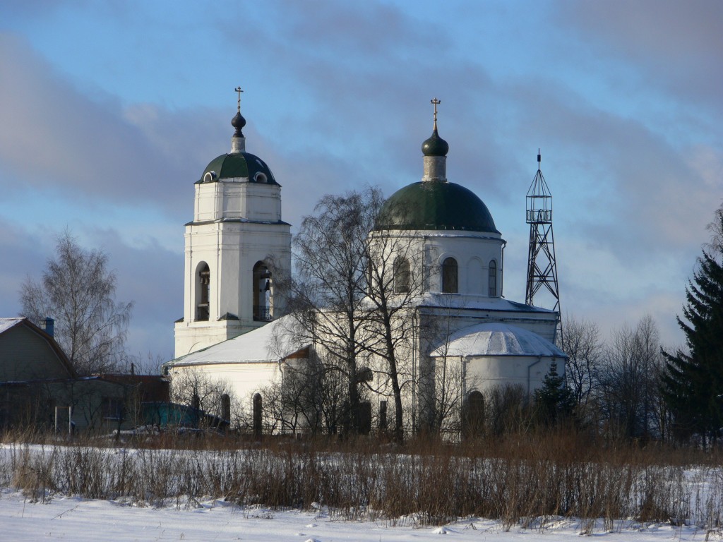 Церковь Троицы Живоначальной, Троице-Сельцо (Мытищинский городской округ и гг. Долгопрудный, Лобня, Московская область). фасады