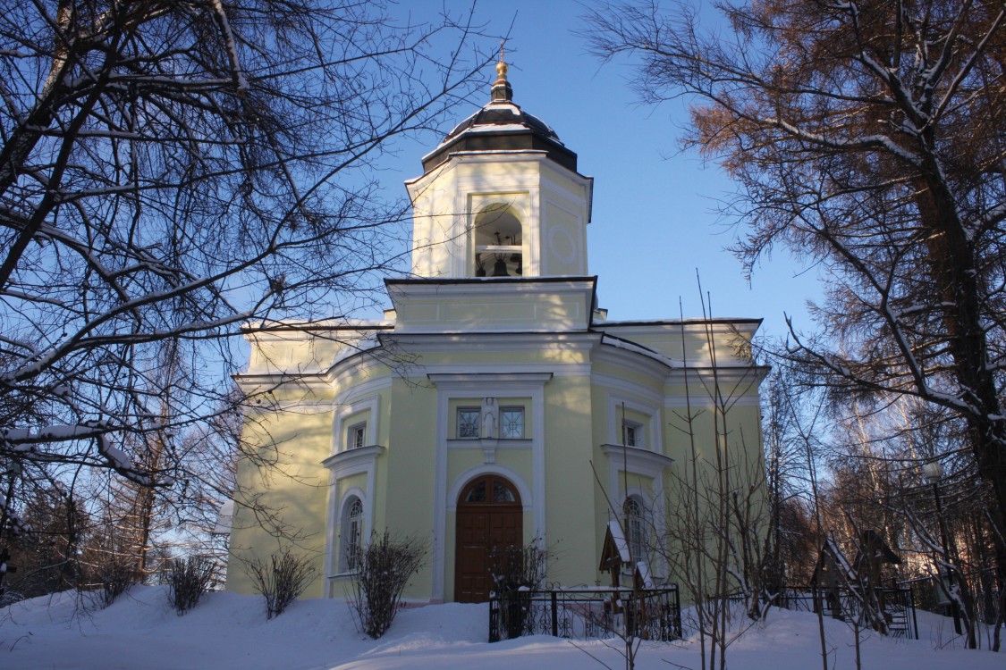 Марфино. Церковь Петра и Павла. фасады