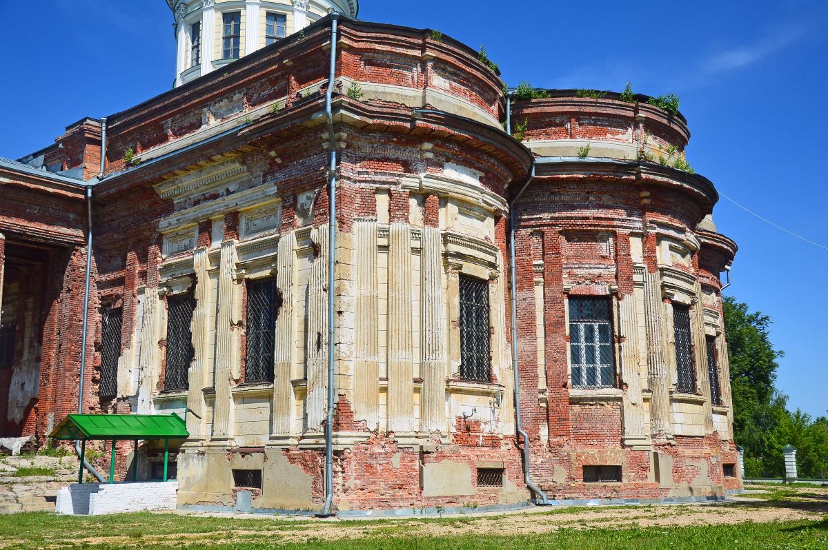 Собор Троицы Живоначальной, Яхрома (Дмитровский городской округ, Московская область). архитектурные детали