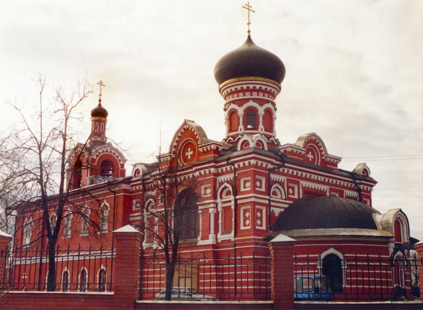 Церковь Успения Пресвятой Богородицы в Черневе, Красногорск (Красногорский городской округ, Московская область). фасады
