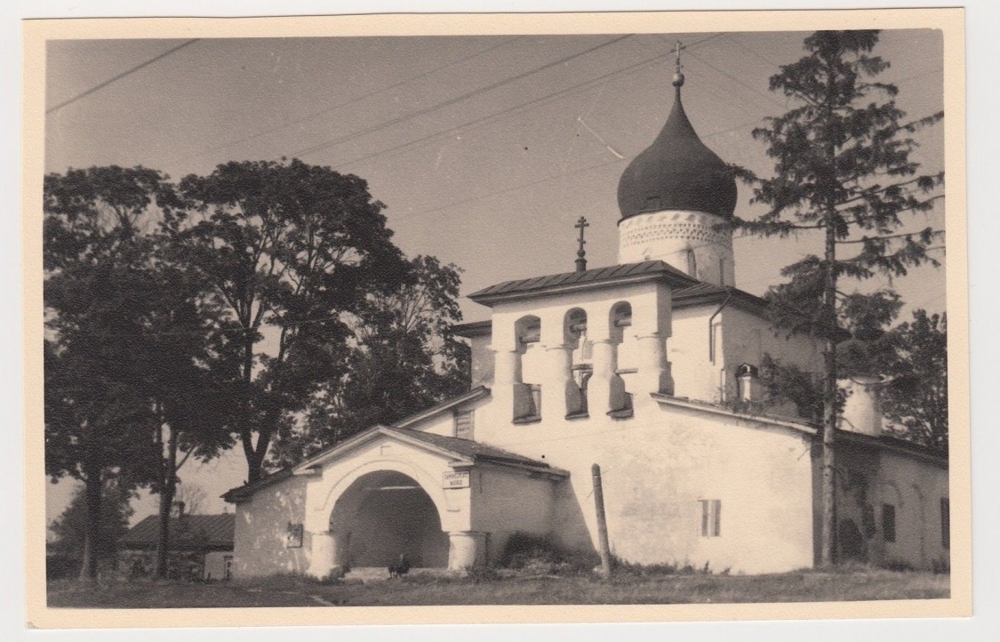 Псков. Церковь Воскресения Христова со Стадища. архивная фотография, Фото 1942 г. с аукциона e-bay.de