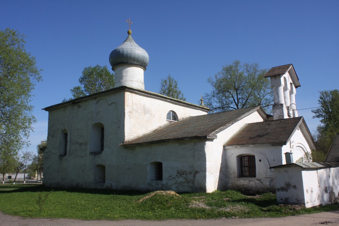 Псков. Церковь Спаса Нерукотворного Образа с Жабьей Лавицы. фасады