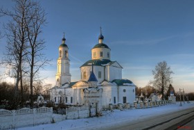 Спирово. Церковь Введения во Храм Пресвятой Богородицы