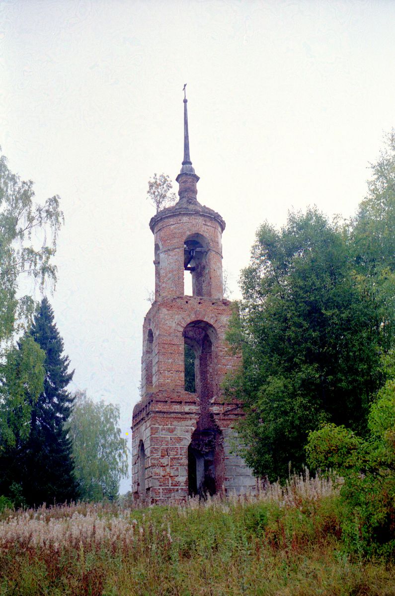 документальные фотографии. Церковь Рождества Христова, Погост, урочище (Судиславский район, Костромская область)