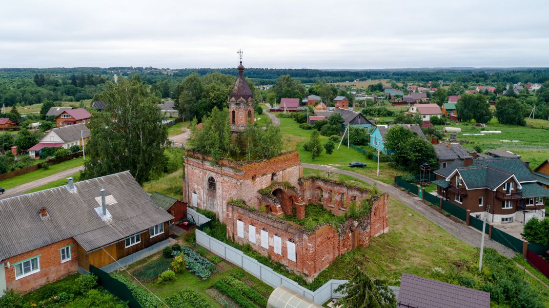 Церковь Николая Чудотворца, Черленково (Шаховской городской округ, Московская область). общий вид в ландшафте
