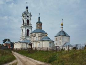 Погост. Храмовый комплекс. Церкви Николая Чудотворца и Спаса Преображения