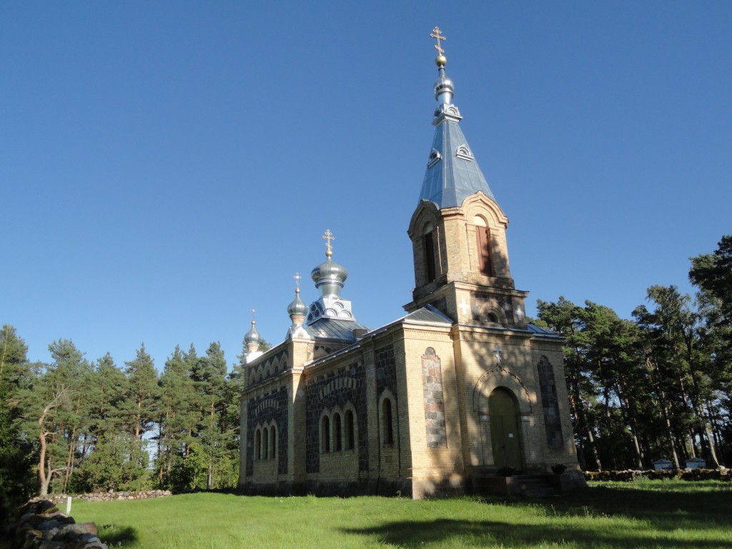 Церковь Рождества Пресвятой Богородицы, Куристе (Хийумаа, Эстония). фасады