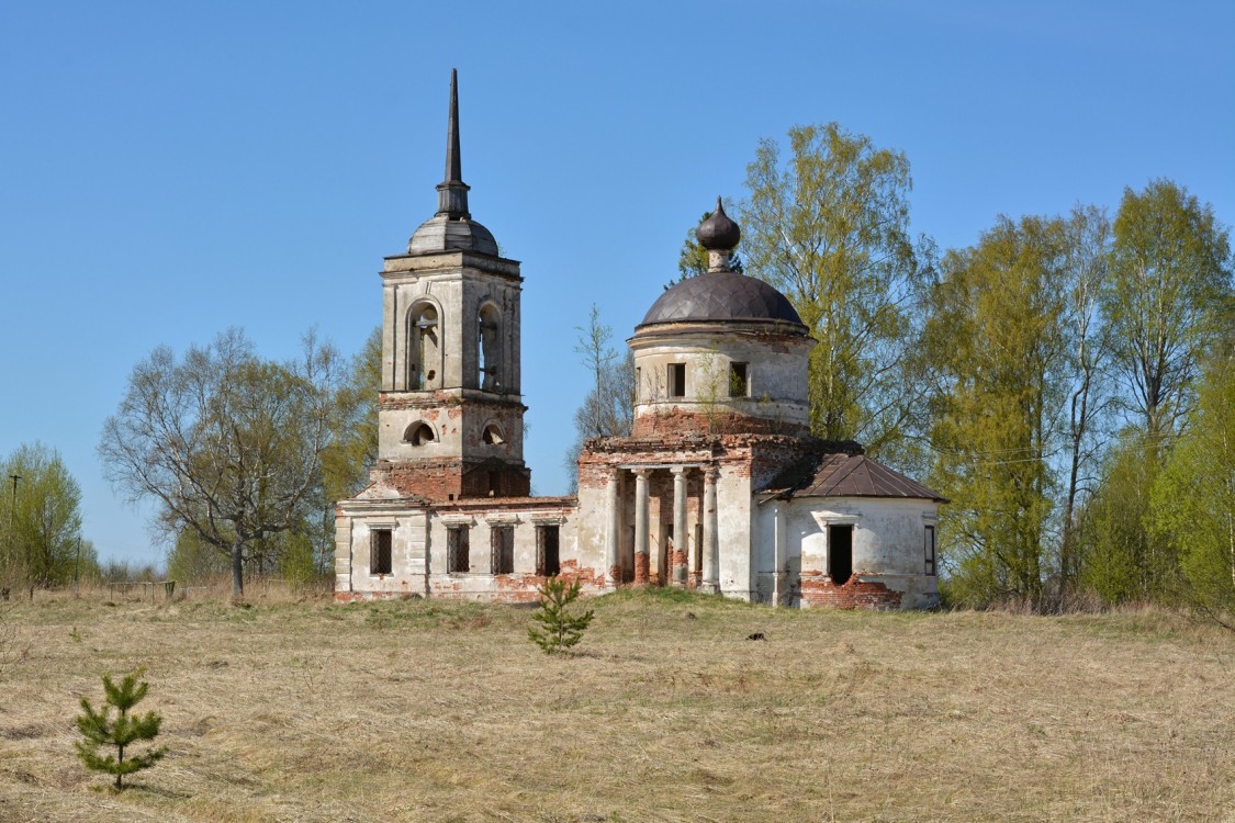 Погост (Ежесельга). Церковь Троицы Живоначальной. фасады, Вид с юго-востока
