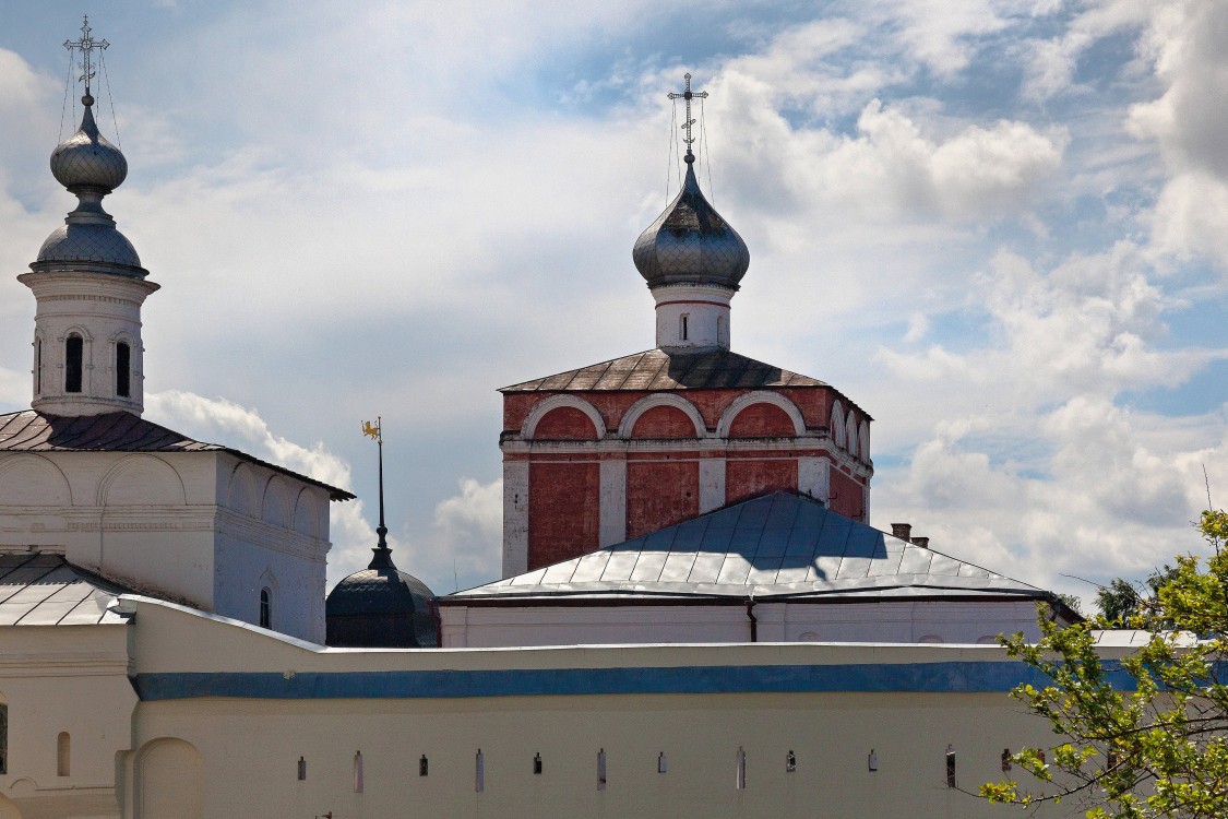 Вологда. Домовая церковь Рождества Христова в Симоновском корпусе. архитектурные детали