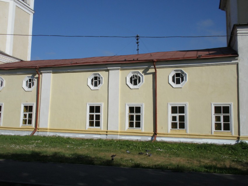 Церковь Покрова Пресвятой Богородицы на Козлене, Вологда (Вологда, город, Вологодская область). архитектурные детали, Средняя часть, вид с юга