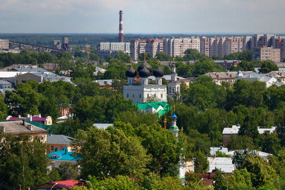 Вологда. Церковь Николая Чудотворца во Владычной слободе. общий вид в ландшафте