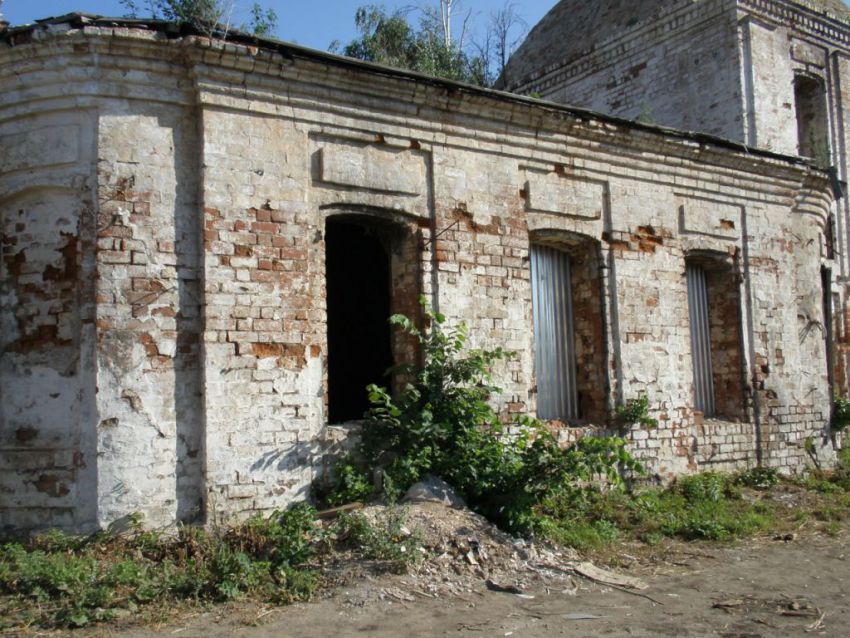 Вологда. Церковь Рождества Пресвятой Богородицы на Нижнем долу. фасады, Средняя часть храма, вид с юга