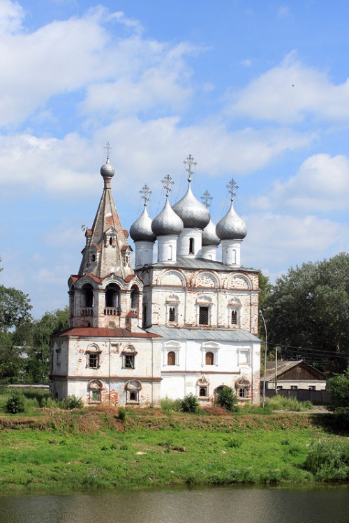 Вологда. Церковь Иоанна Златоуста (Мироносицкая). фасады