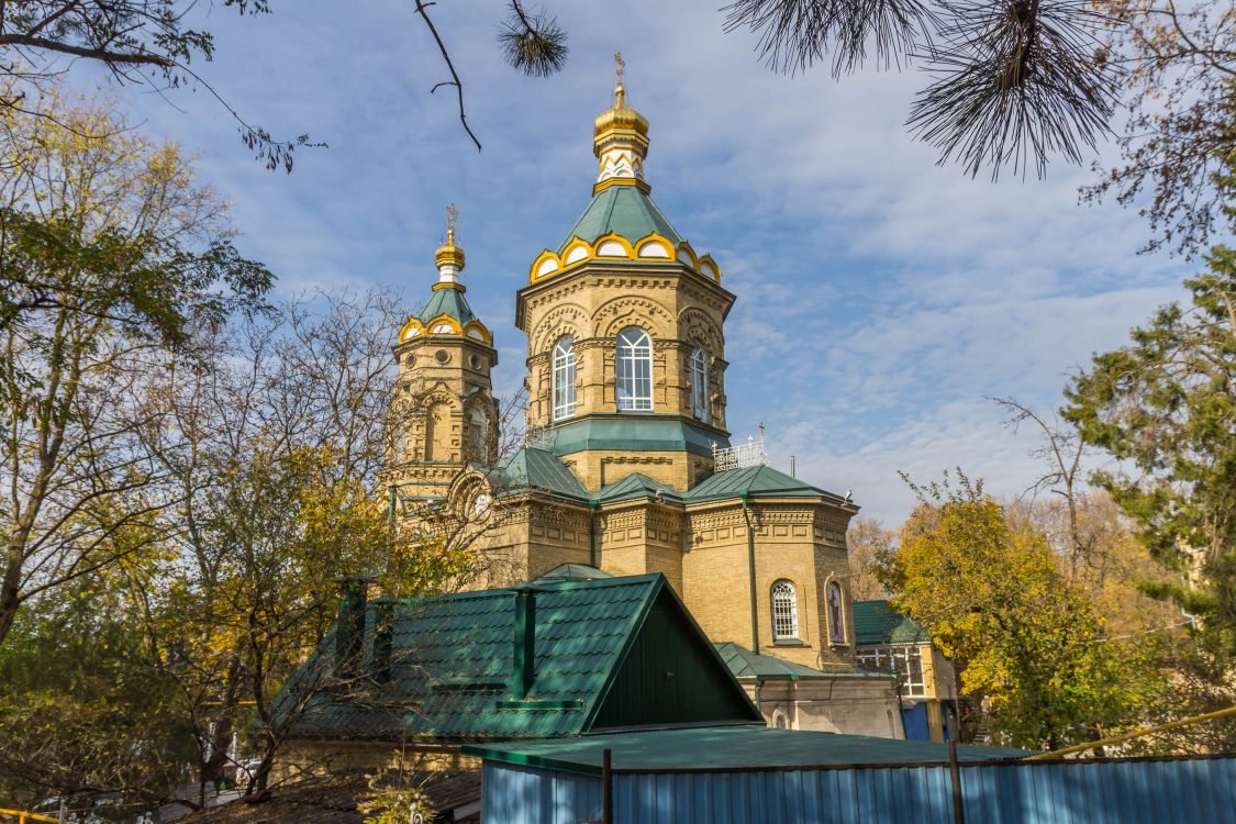 Церковь Лазаря Четверодневного при старом городском кладбище, Пятигорск (Пятигорск, город, Ставропольский край). фасады, Вид с юго-востока