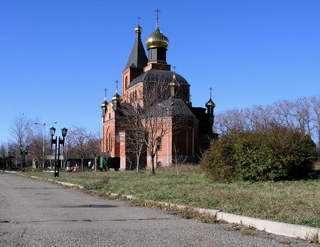 Ставрополь. Церковь Пантелеимона Целителя. общий вид в ландшафте
