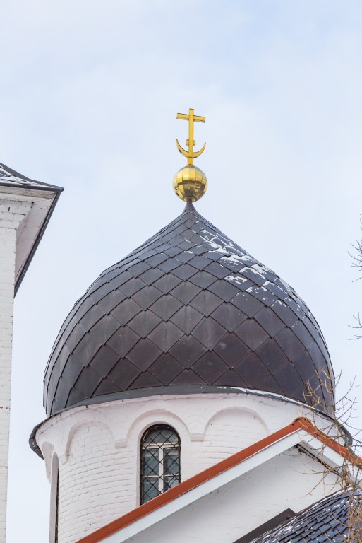 Церковь Троицы Живоначальной, Бёхово (Заокский район, Тульская область). архитектурные детали, Завершение