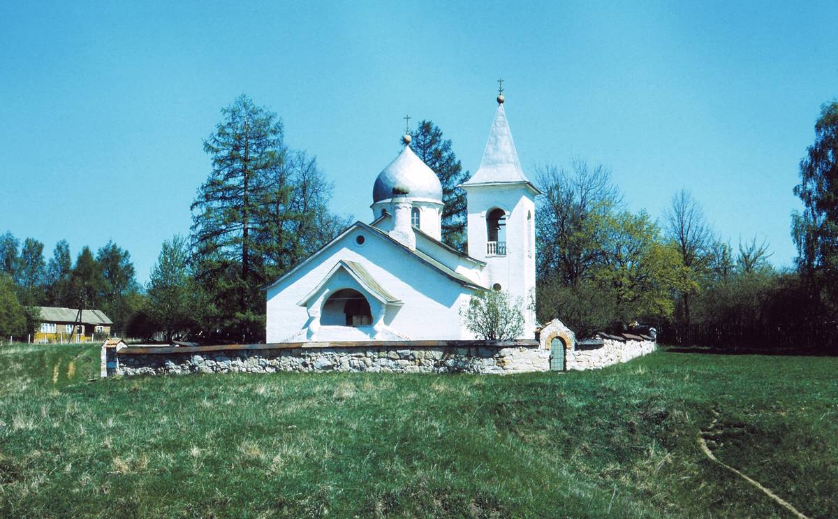 фасады. Церковь Троицы Живоначальной, Бёхово (Заокский район, Тульская область)