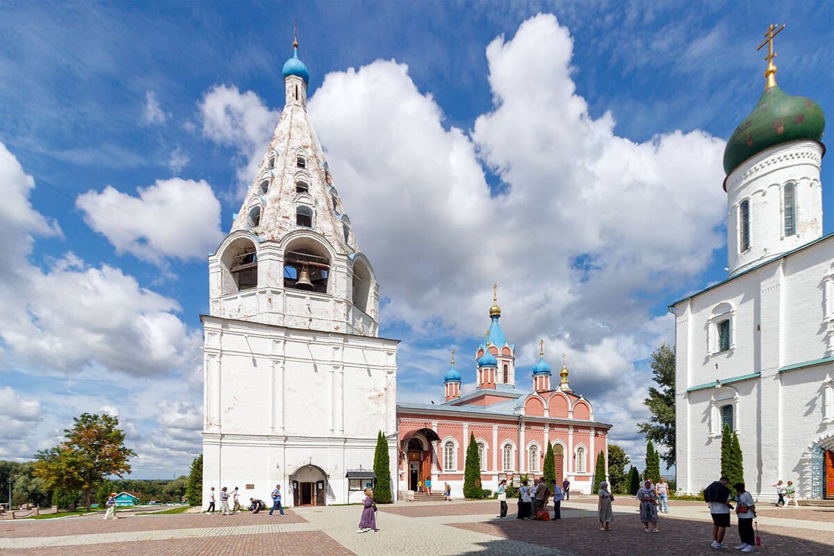 Церковь Тихвинской иконы Божией Матери, Коломна (Коломенский городской округ, Московская область). общий вид в ландшафте