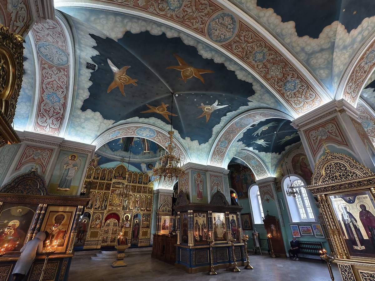 Росписи сводов трапезной, интерьер и убранство. Церковь Тихвинской иконы Божией Матери, Коломна (Коломенский городской округ, Московская область)