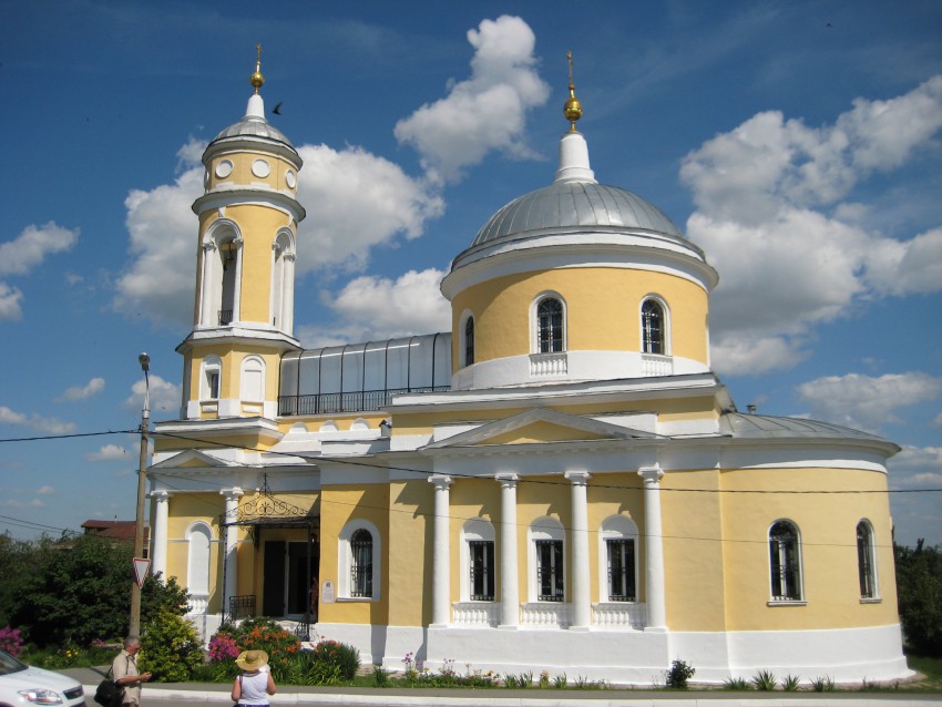 Коломна. Церковь Воздвижения Креста Господня. фасады