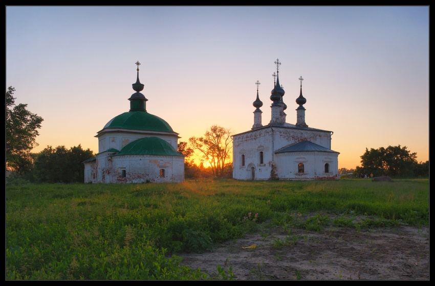 Суздаль. Храмовый комплекс. Церкви Николая Чудотворца и Входа Господня в Иерусалим. фасады